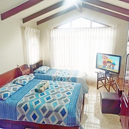 Residencial Moroni - Alojamiento En Cochabamba Bed & Breakfast エクステリア 写真