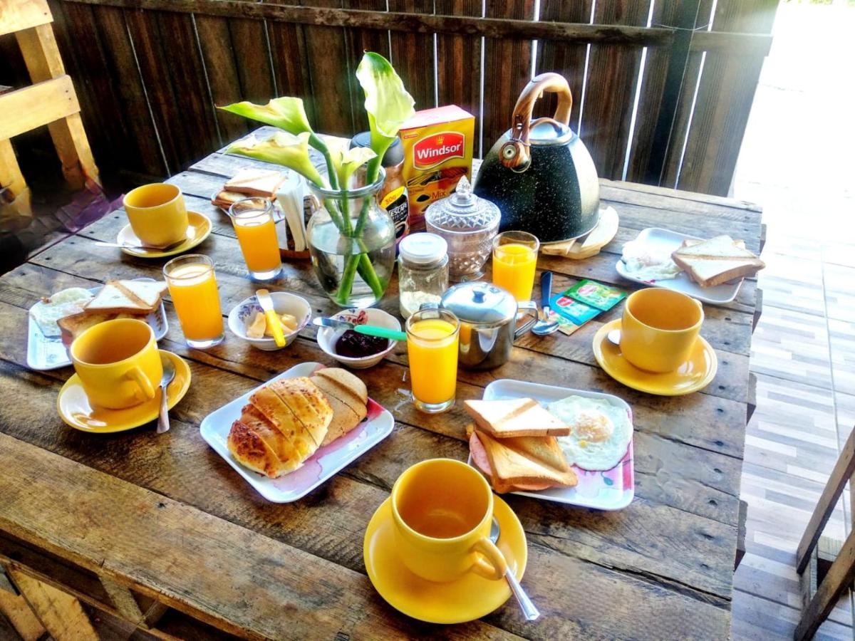Residencial Moroni - Alojamiento En Cochabamba Bed & Breakfast エクステリア 写真