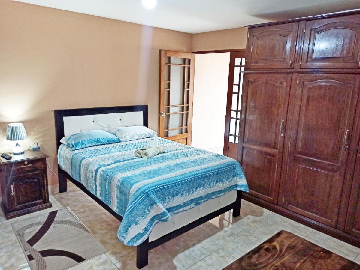 Residencial Moroni - Alojamiento En Cochabamba Bed & Breakfast エクステリア 写真