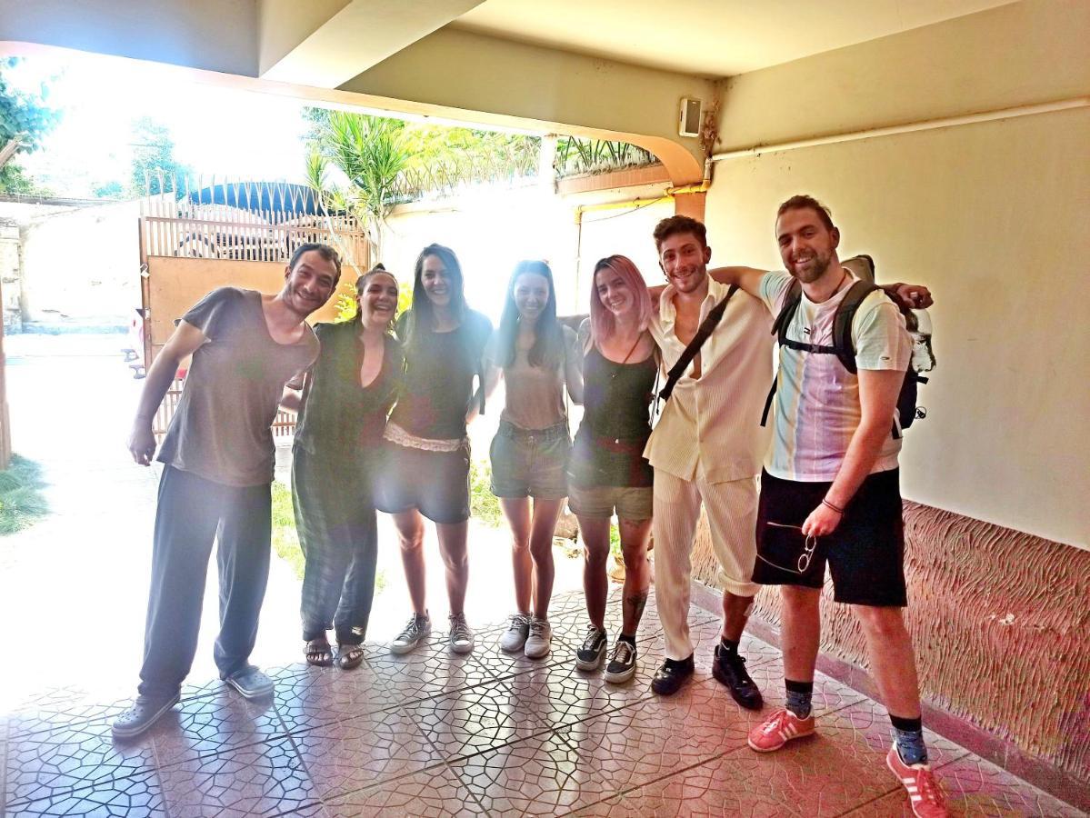 Residencial Moroni - Alojamiento En Cochabamba Bed & Breakfast エクステリア 写真