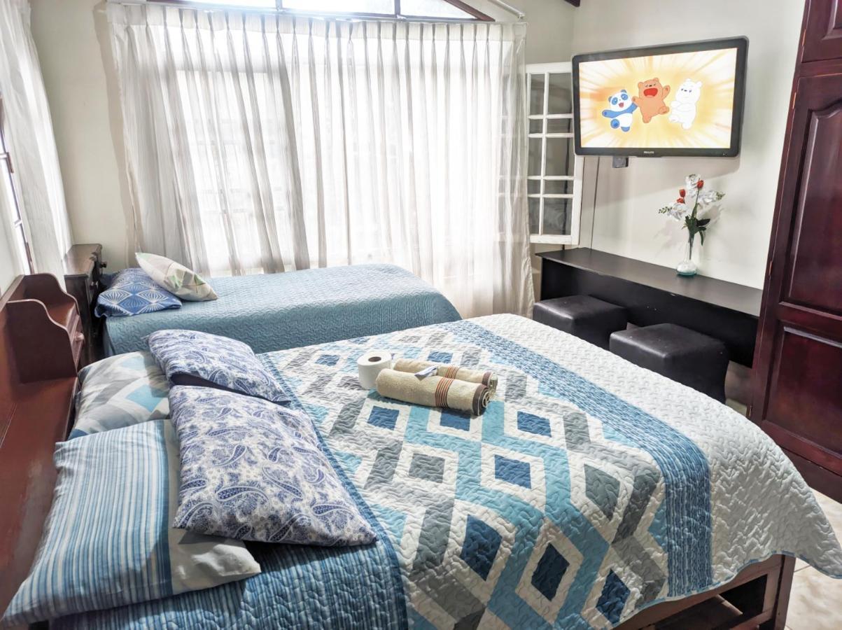 Residencial Moroni - Alojamiento En Cochabamba Bed & Breakfast エクステリア 写真