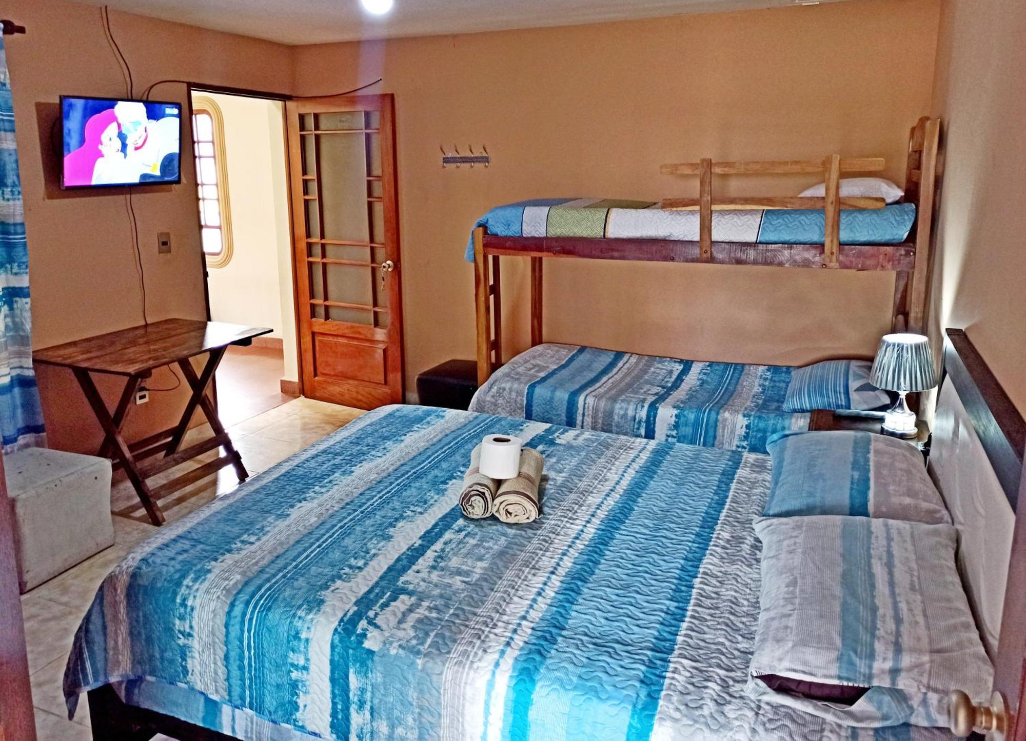 Residencial Moroni - Alojamiento En Cochabamba Bed & Breakfast エクステリア 写真